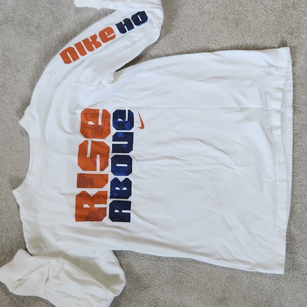 Nike Boys Long Sleeve Basketball 🏀 Shirt- Small